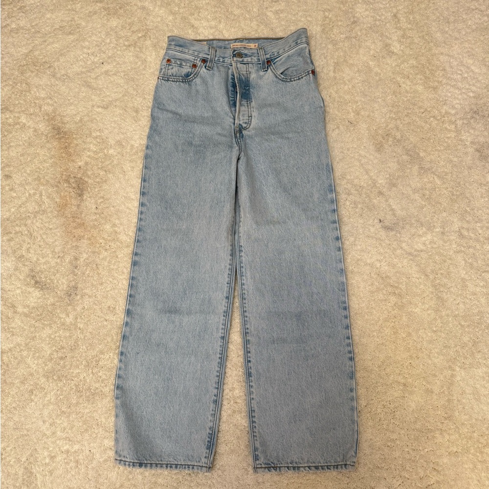 Levi’s Ribcage Ankle Straight Jeans